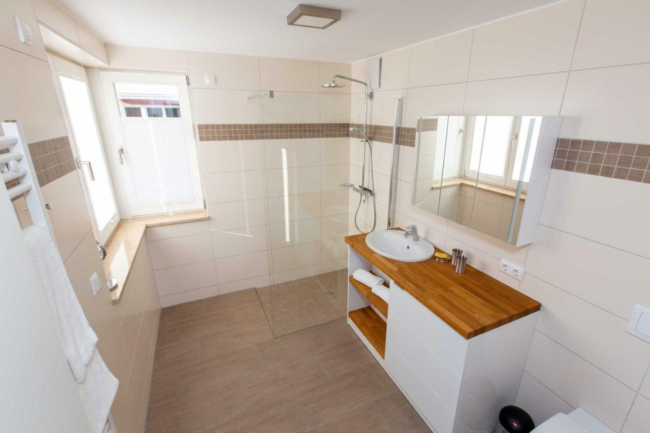 4 Zimmer Maisonette 3 Balkone Haus 6 A6 Nr 43 เพลาอัมซี ภายนอก รูปภาพ